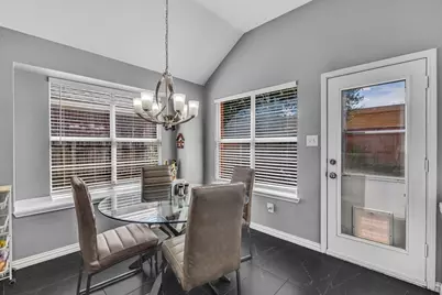 4825 Gloucester Drive, Grand Prairie, TX 75052 - Photo 12