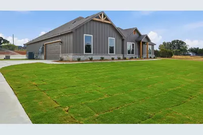 125 Graystone Drive, Weatherford, TX 76087 - Photo 2