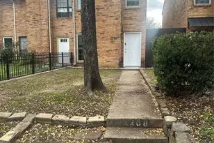 2268 Colony Ct, Dallas, TX 75235 - Photo 1