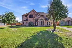 1013 Telford Trail, Crowley, TX 76036 - Photo 2