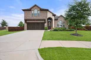2741 Thornhill Ln, Mansfield, TX 76084 - Photo 2