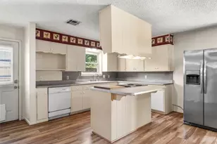 131 Ronwood, Woodway, TX 76712 - Photo 8