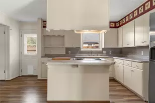 131 Ronwood, Woodway, TX 76712 - Photo 10