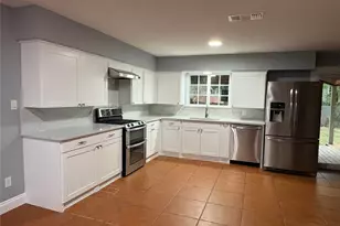9550 Castlefield Dr, Dallas, TX 75227 - Photo 4