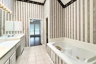 4704 Rockcreek Ln, Plano, TX 75024 - Photo 16
