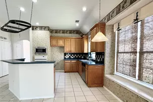 4704 Rockcreek Ln, Plano, TX 75024 - Photo 10