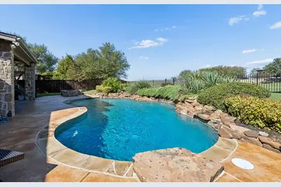 837 Thomas Crossing Drive, Fort Worth, TX 76028 - Photo 34