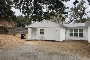 708 I O O F St, Denton, TX 76201 - Photo 2