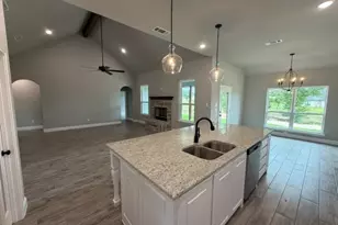 1039 Deer Is Ct, Azle, TX 76020 - Photo 10