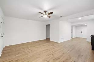920 E Chaffin St, Sherman, TX 75090 - Photo 16