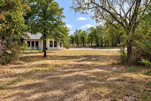 1098 Paradise Pkwy, Poolville, TX 76487 - Photo 30