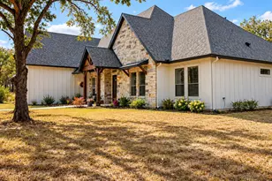1098 Paradise Pkwy, Poolville, TX 76487 - Photo 2