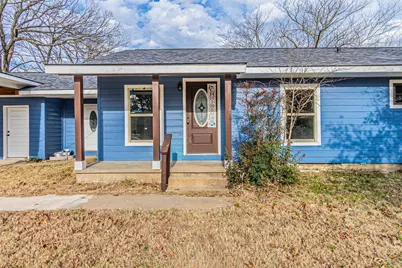 919 Canton Avenue, Wills Point, TX 75169 - Photo 4