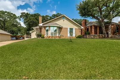 4108 Sunday Hill Drive, Arlington, TX 76016 - Photo 2