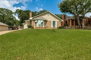 4108 Sunday Hill Dr, Arlington, TX 76016 - Photo 2