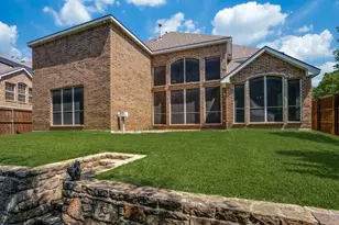 611 Creekwood Ln, Grand Prairie, TX 75052 - Photo 22