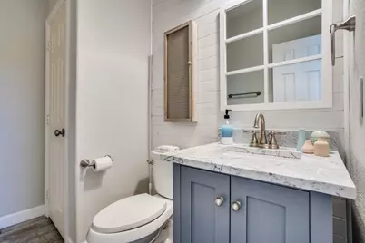 611 Creekwood Lane, Grand Prairie, TX 75052 - Photo 12