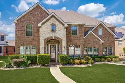 611 Creekwood Lane, Grand Prairie, TX 75052 - Photo 1