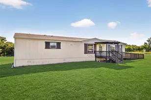 24 Spring Creek Cir, Grand Prairie, TX 75054 - Photo 4