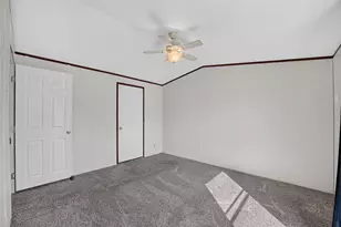 24 Spring Creek Cir, Grand Prairie, TX 75054 - Photo 20