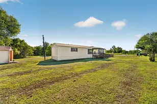 24 Spring Creek Cir, Grand Prairie, TX 75054 - Photo 8