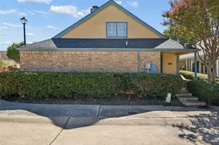 10919 Gable Cir, Dallas, TX 75229 - Photo 30