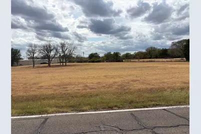 221 Maple Street, Commerce, TX 75428 - Photo 2