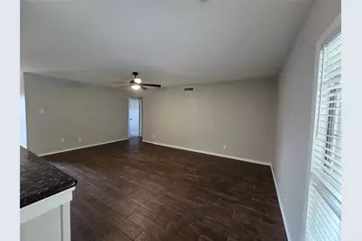 110 Yorkshire Street, Cedar Hill, TX 75104 - Photo 4