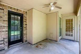 5909 Kesler Dr, Arlington, TX 76017 - Photo 26