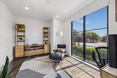 737 N Zang Boulevard #103, Dallas, TX 75208 - Photo 4