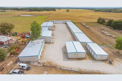 1293 S Highway 377, Pilot Point, TX 76258 - Photo 16
