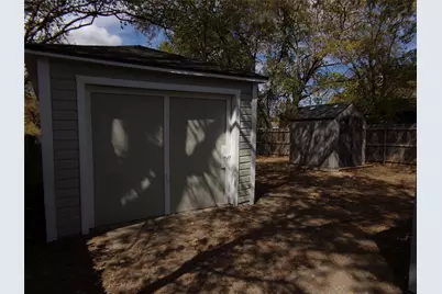 2423 Marfa Avenue, Dallas, TX 75216 - Photo 14