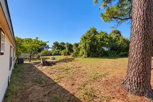 3048 Green Meadows Rd, Granbury, TX 76049 - Photo 16