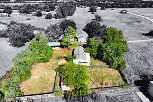 3048 Green Meadows Rd, Granbury, TX 76049 - Photo 2