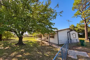 3048 Green Meadows Rd, Granbury, TX 76049 - Photo 1