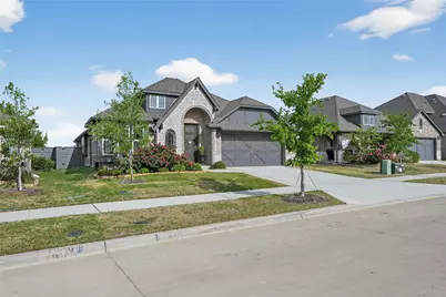 7213 Cherry Blossom Lane, Little Elm, TX 76227 - Photo 2