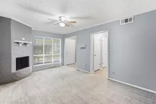 404 Hollyhill Ln, Denton, TX 76205 - Photo 14