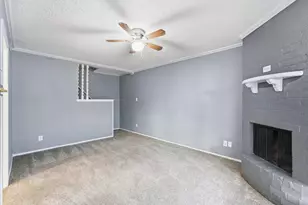 404 Hollyhill Ln, Denton, TX 76205 - Photo 12