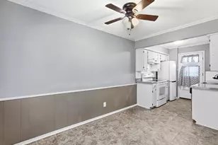 404 Hollyhill Ln, Denton, TX 76205 - Photo 6