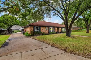4345 Rota Cir, Fort Worth, TX 76133 - Photo 2