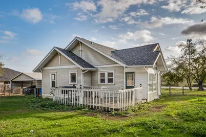 537 N 1st Street, Krum, TX 76249 - Photo 18
