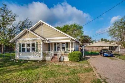 537 N 1st Street, Krum, TX 76249 - Photo 1