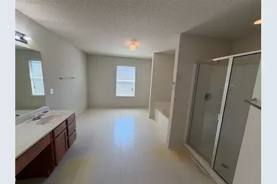 [Address not provided], Fort Worth, TX 76112 - Photo 14