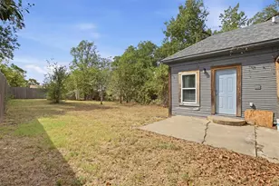 2222 W Bond St, Denison, TX 75020 - Photo 18