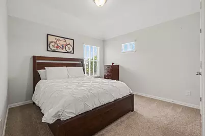 204 Lake Cove Drive Drive, Little Elm, TX 75068 - Photo 12