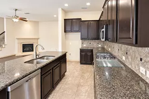 219 Carrington Ln, Lewisville, TX 75067 - Photo 10