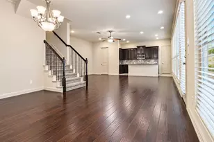 219 Carrington Ln, Lewisville, TX 75067 - Photo 4