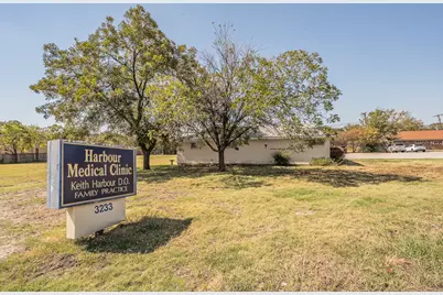 3233 Denton Highway, Haltom City, TX 76117 - Photo 6