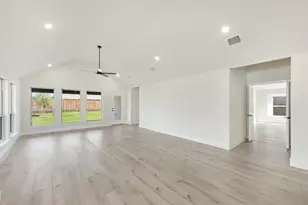 409 Chestnut Ln, Glenn Heights, TX 75154 - Photo 18