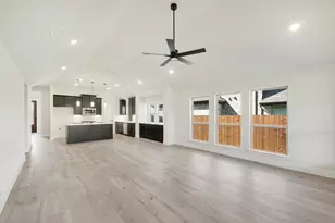 409 Chestnut Ln, Glenn Heights, TX 75154 - Photo 16